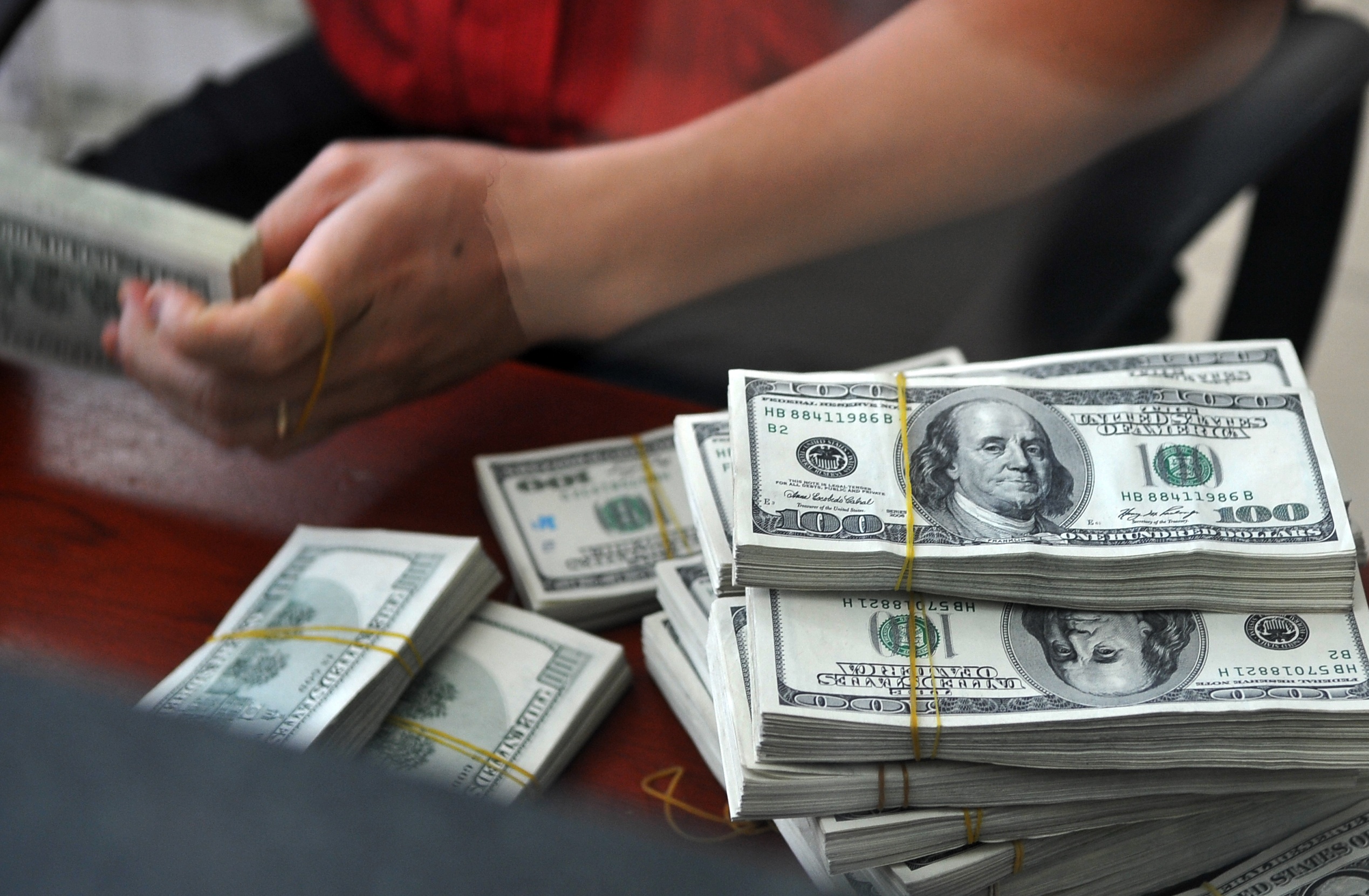 Gia USD chua ngung roi hinh anh