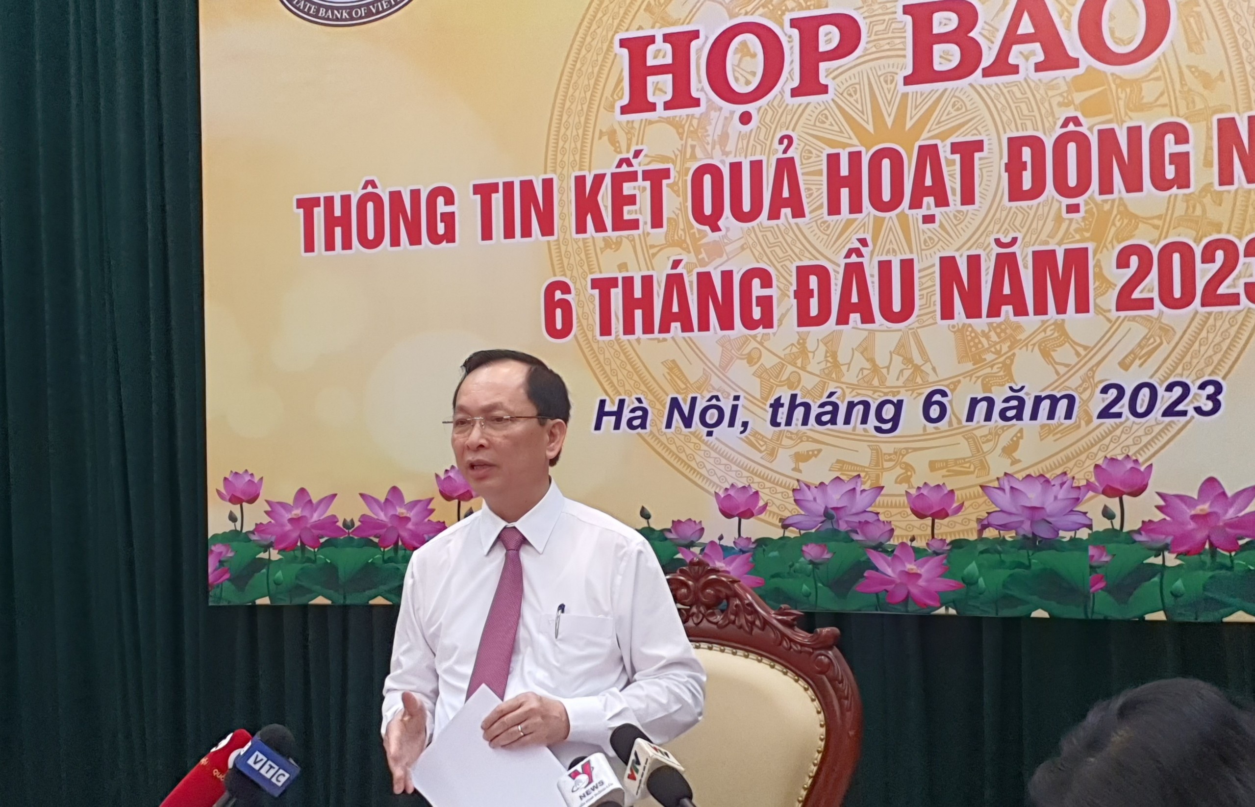 Tin dung nua nam chi tang 3,36% hinh anh