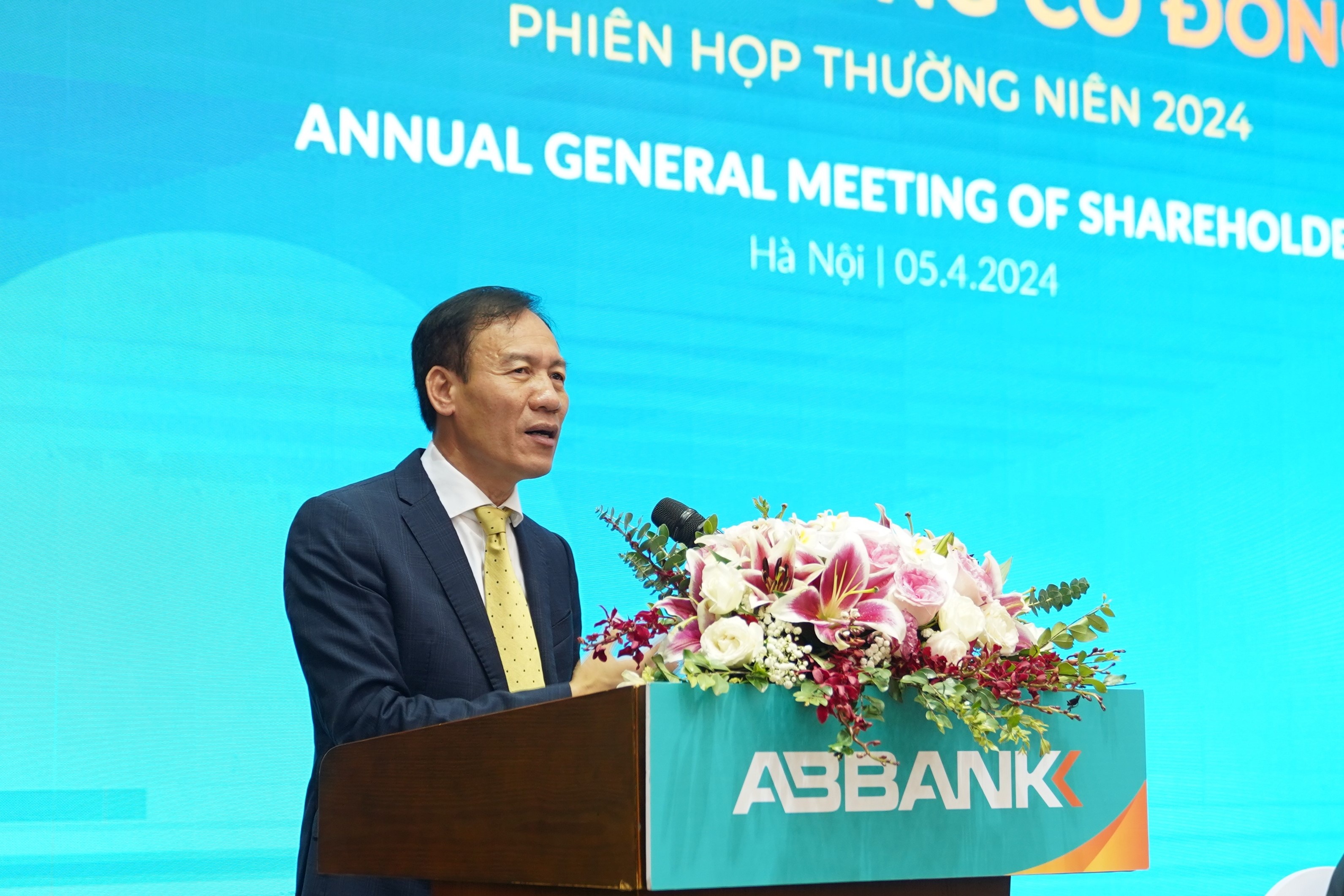 Chu tich ABBank: Khong de mat tin voi co dong hinh anh