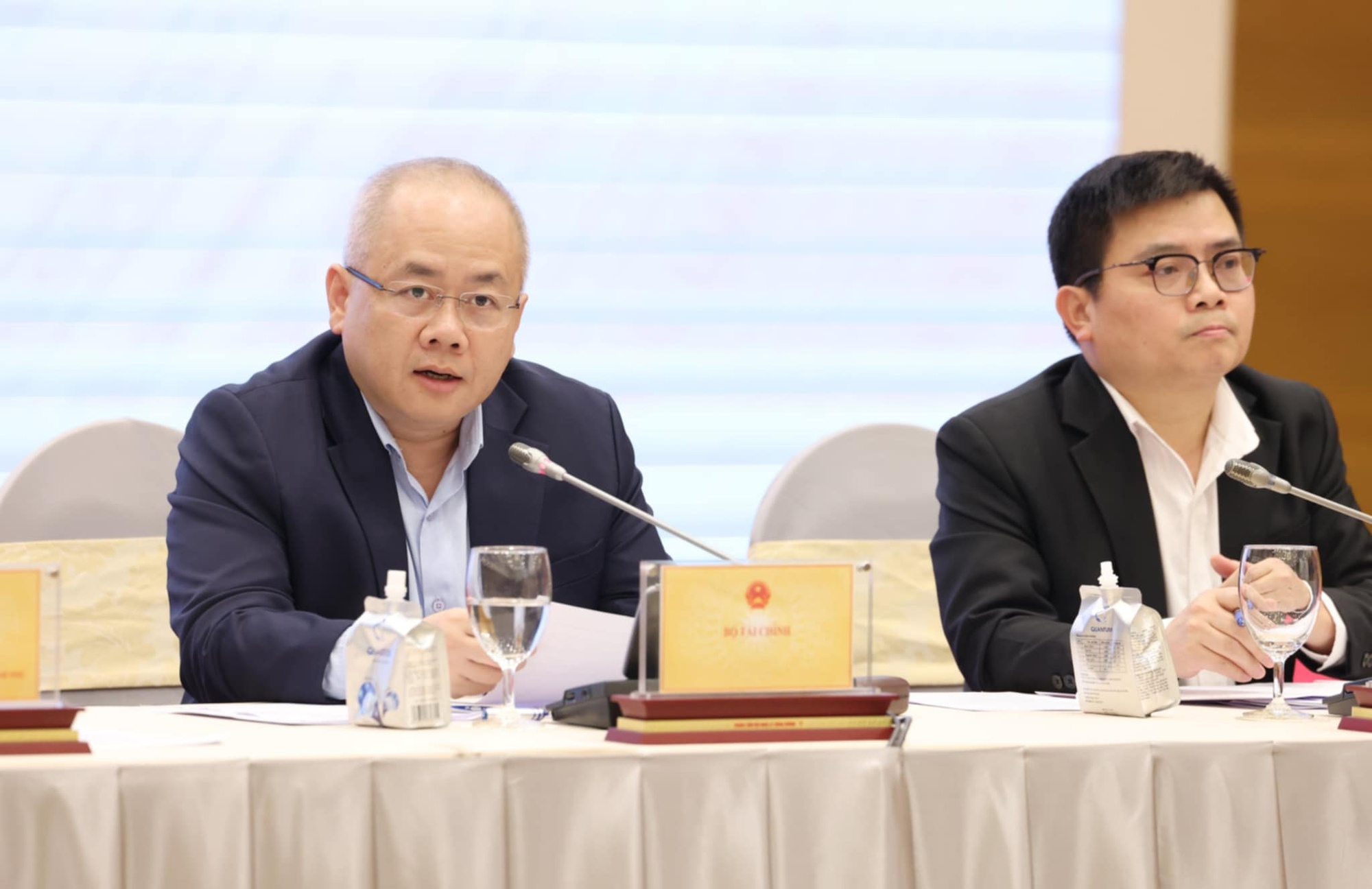 Bo Tai chinh cap nhat tien do thi diem san giao dich tien ma hoa hinh anh