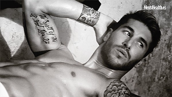 Điểm mặt dàn sao bóng đá nổi tiếng với những múi cơ bắp 'cuồn cuộn' 25