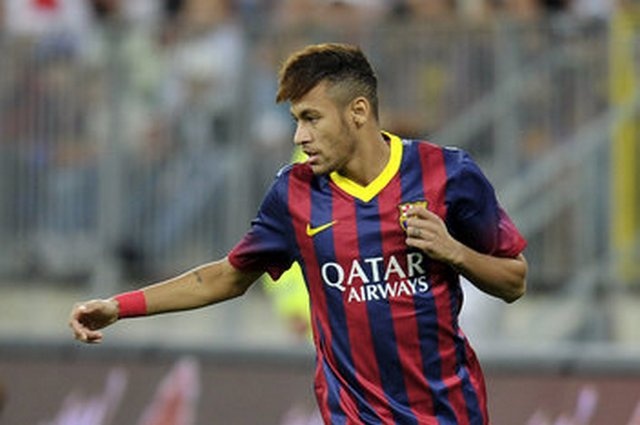 Neymar bi 'chem' nhieu nhat La Liga, nhi chau Au hinh anh