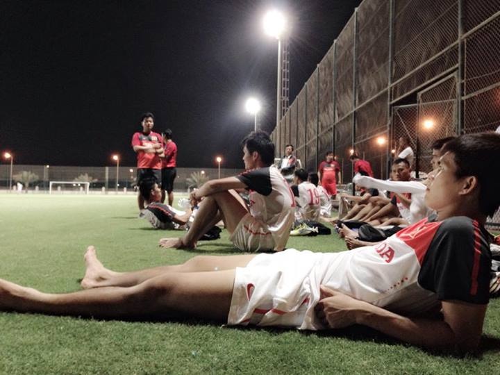 DT Viet Nam 'ngan' thoi tiet o Qatar hinh anh