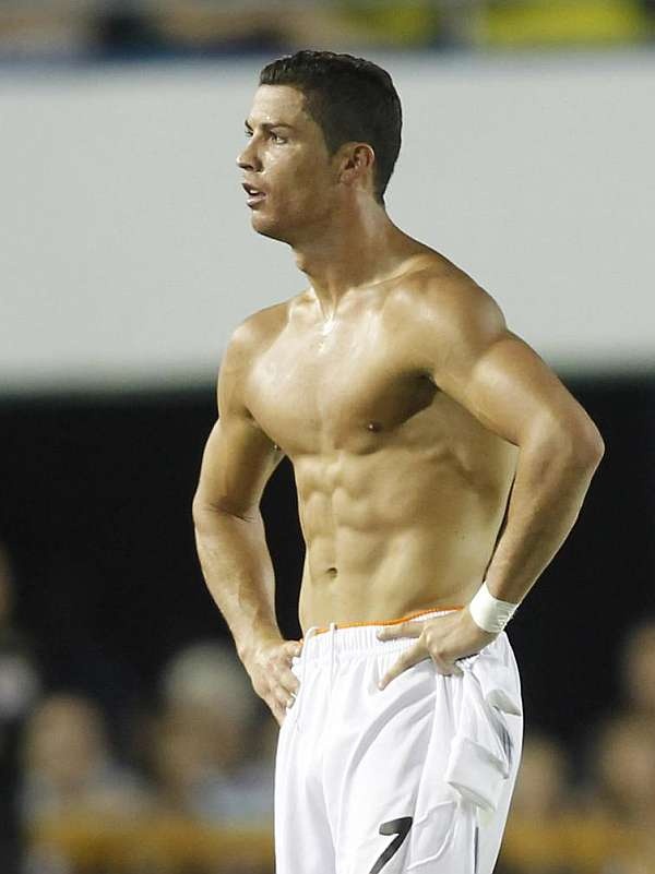 Cris Ronaldo co the choi bong dinh cao den 35 tuoi hinh anh