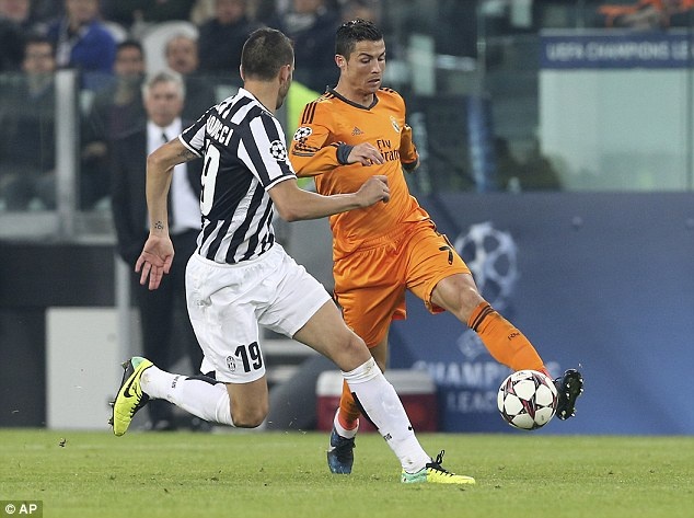 Loat tran som vong 4 Champions League: Doi khong nhu la mo hinh anh