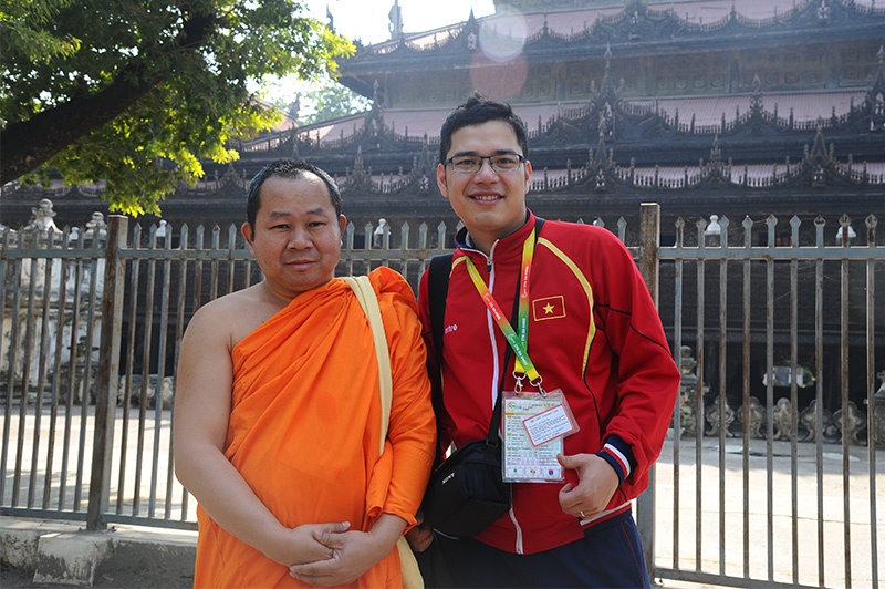 Nguoi dan Myanmar noi 'Viet Nam vo dich' hinh anh