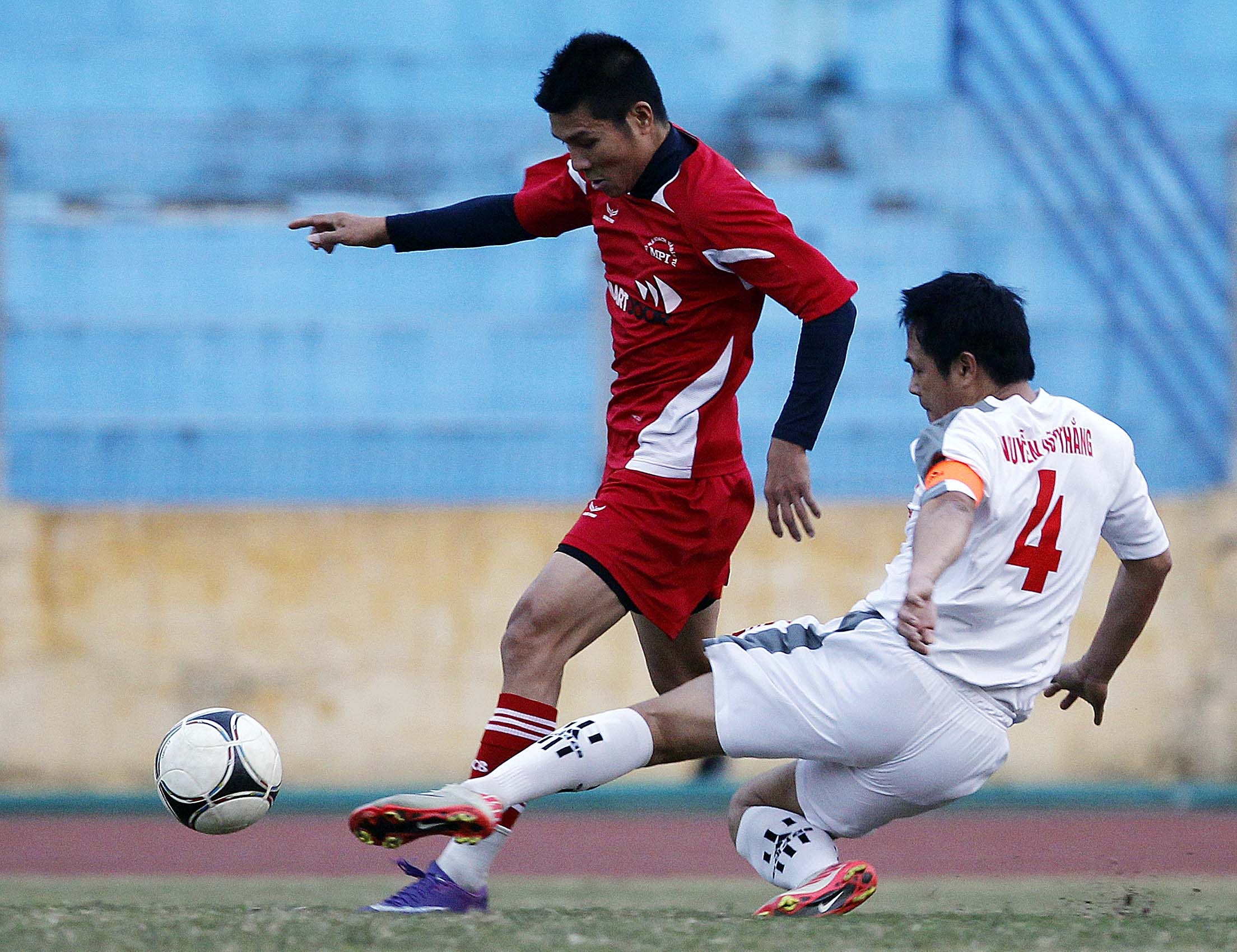 The he vang bong da Viet Nam tai xuat hinh anh