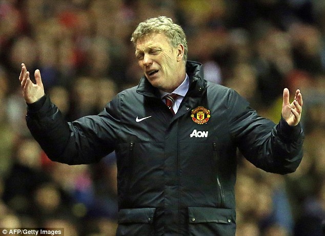 Xoi tung M.U, David Moyes van bat luc tim chien thang hinh anh