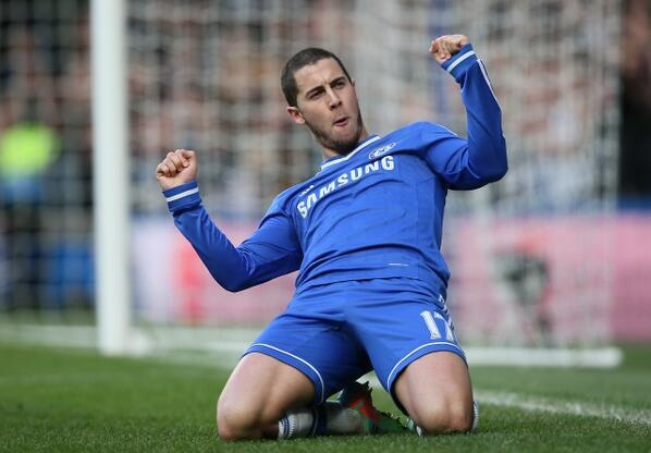 Chelsea 3-0 Newcastle: Hazard dua The Blues len dinh hinh anh