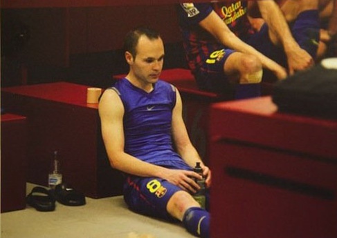 Dot ngot mat con, Iniesta bo tran Valladolid hinh anh