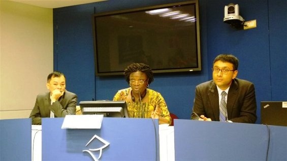 'World Bank khong cho vay tien lam san van dong' hinh anh