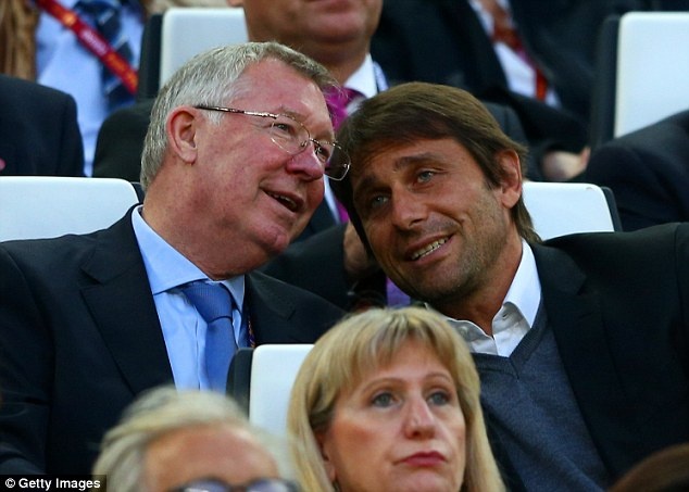 Sir Alex xem tran chung ket Europa League cung HLV Conte hinh anh