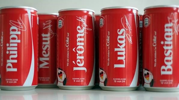 Vo lon Coca-Cola in ten tuyen thu Duc thanh hang hot hinh anh