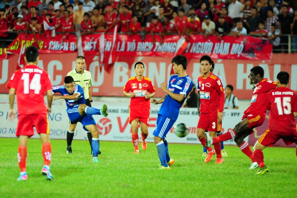 Tăng Tuấn cũng được tung vào sân, nhưng mọi lỗ lực của Bình Dương đều không mang lại kết quả khi Hải Phòng thi đấu rất tập trung và có phần rất rắn.