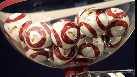 Europa League 2014/15: Inter de tho, Sevilla gap kho hinh anh