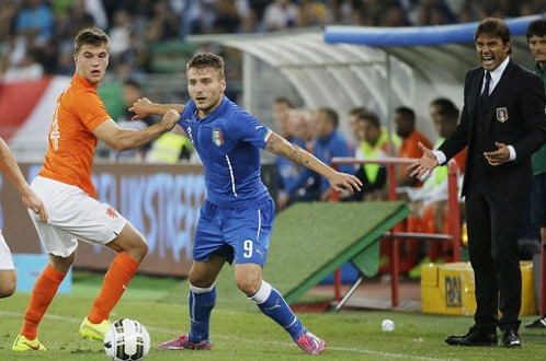 Tuyen Y cua Conte ha Ha Lan cua Hiddink 2-0 hinh anh