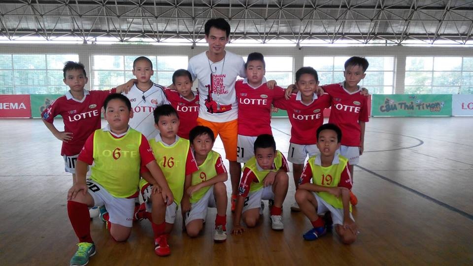 Xuan Bac met nhoai vi cac cau thu ti hon hinh anh