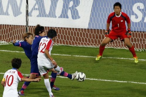 Ha Nhat Ban 3-1, Trieu Tien doat HCV bong da nu hinh anh