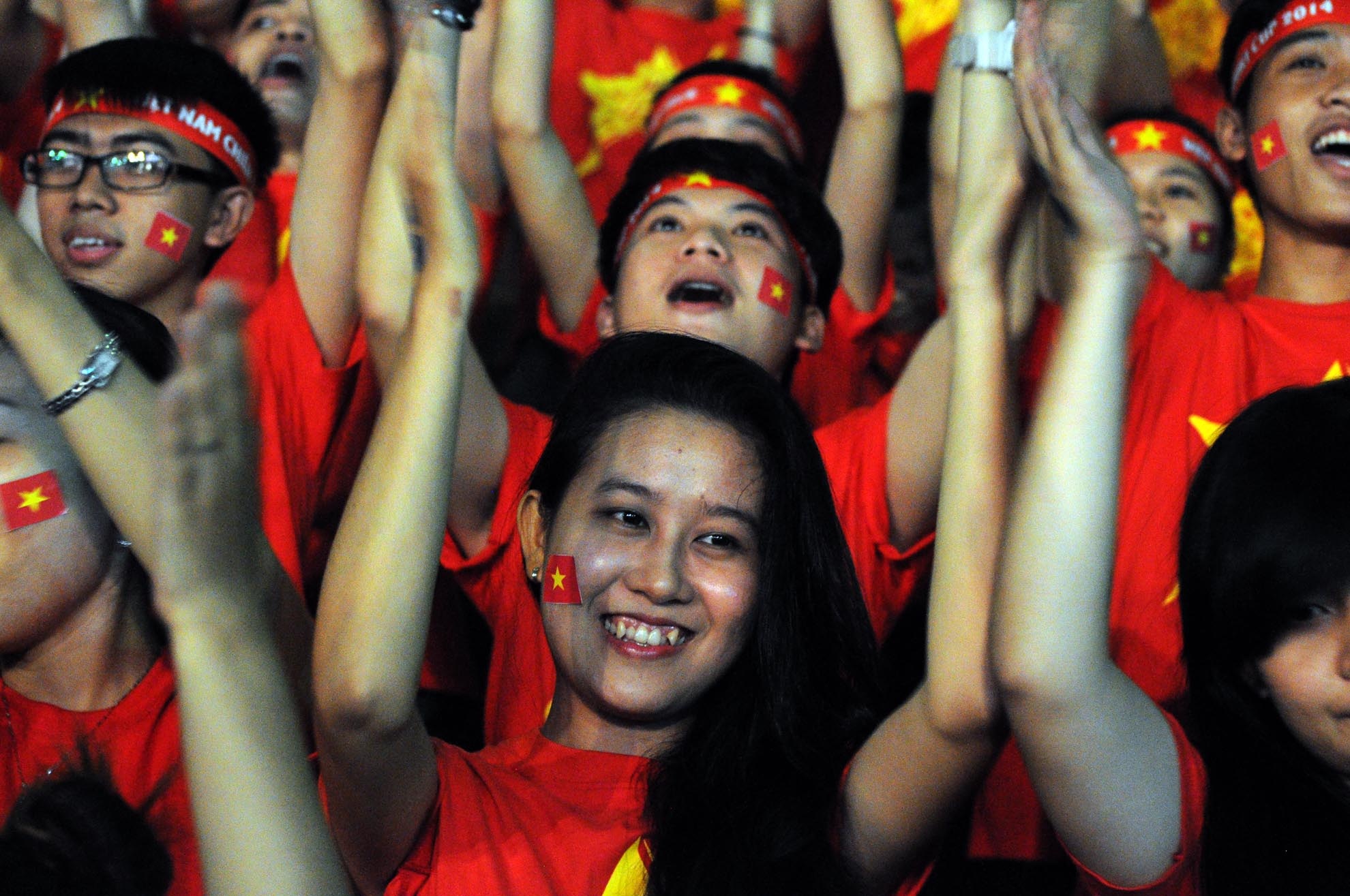 Các khán giả tự tin đội nhà sẽ có chiến thắng trước đội tuyển Lào.