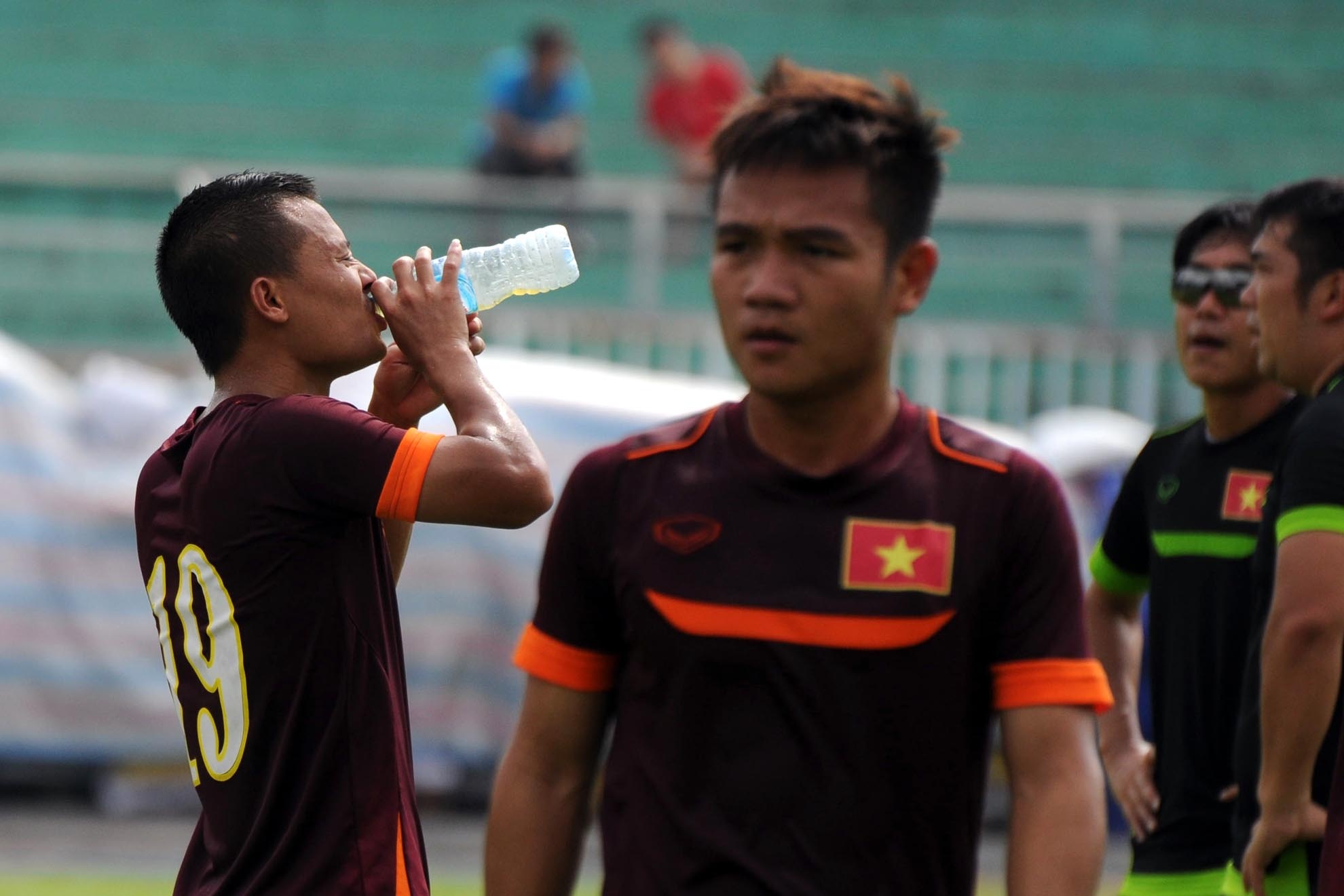 15 giờ chiều, ĐTVN sẽ ra sân bay để đi Malaysia thi đấu bán kết.