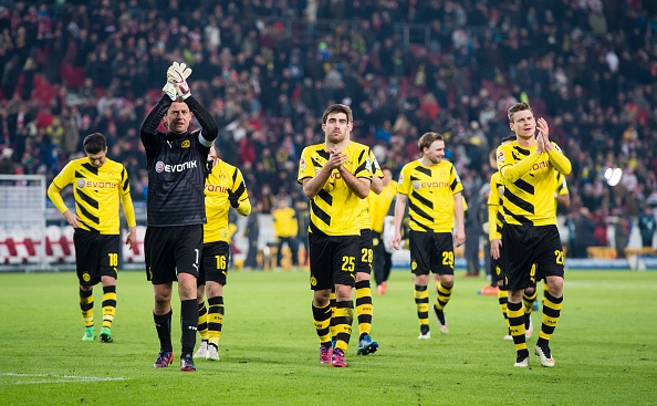 Buoc nhay vot than ky cua Dortmund hinh anh