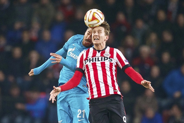 Luuk de Jong (PSV): Cựu tiền đạo M’gladbach đang đạt phong độ cực cao với 8 bàn thắng trong 6 trận gần đây. Tổng cộng, anh đã ghi 15 bàn tính từ đầu mùa.