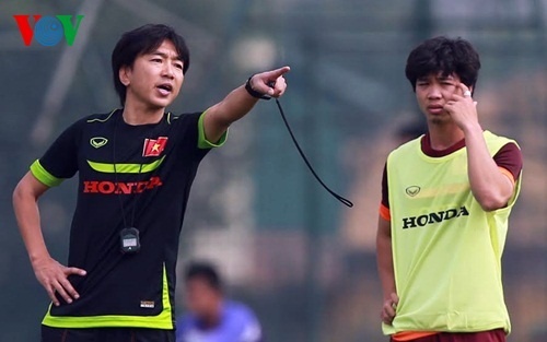 Thuc hu chuyen mat viec vi che bai HLV Miura va Cong Phuong hinh anh