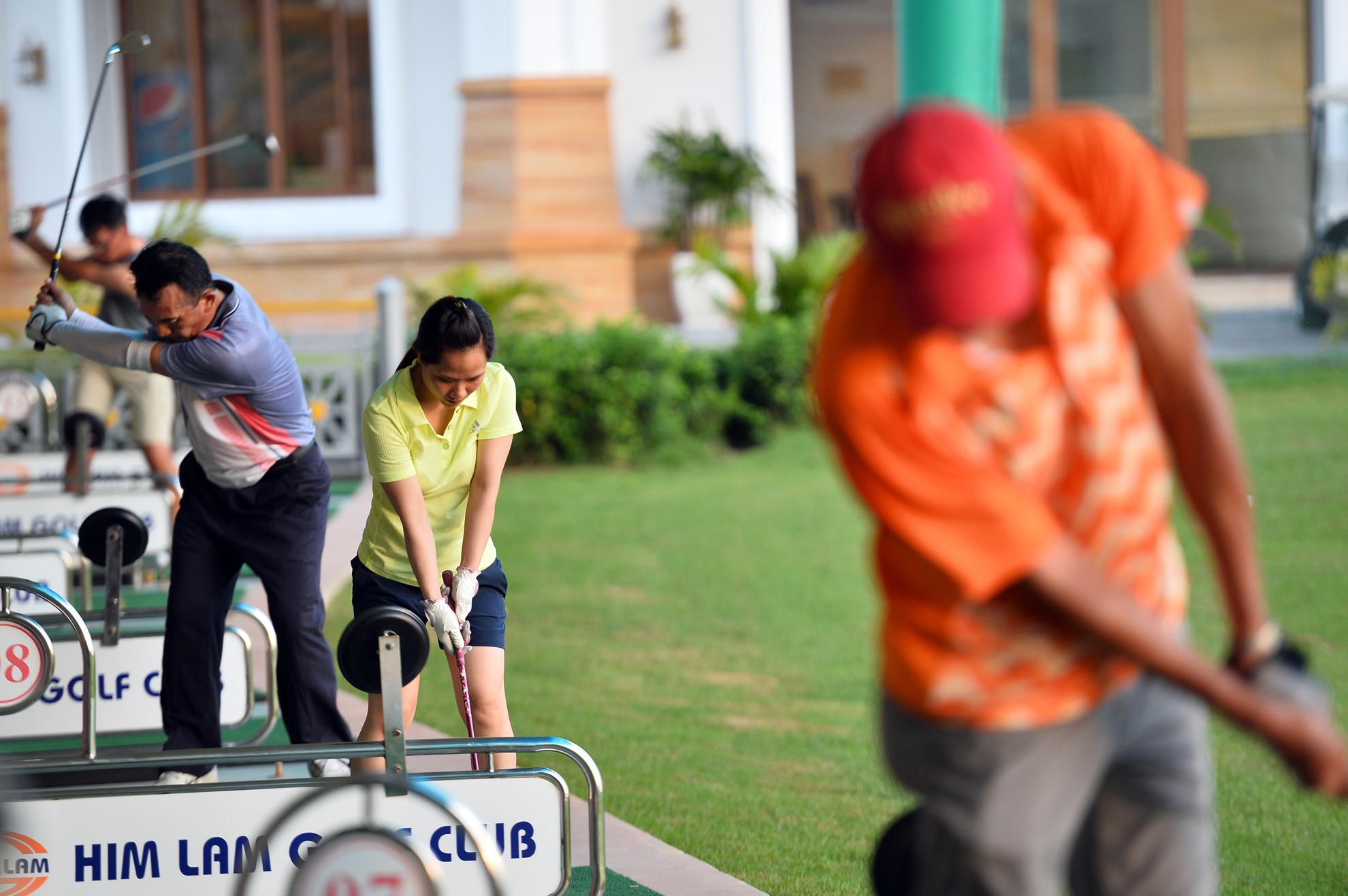 Sân tập golf Long Biên là một trong những sân tập golf hiện đại quy mô nhất tại Khu vực phía Bắc