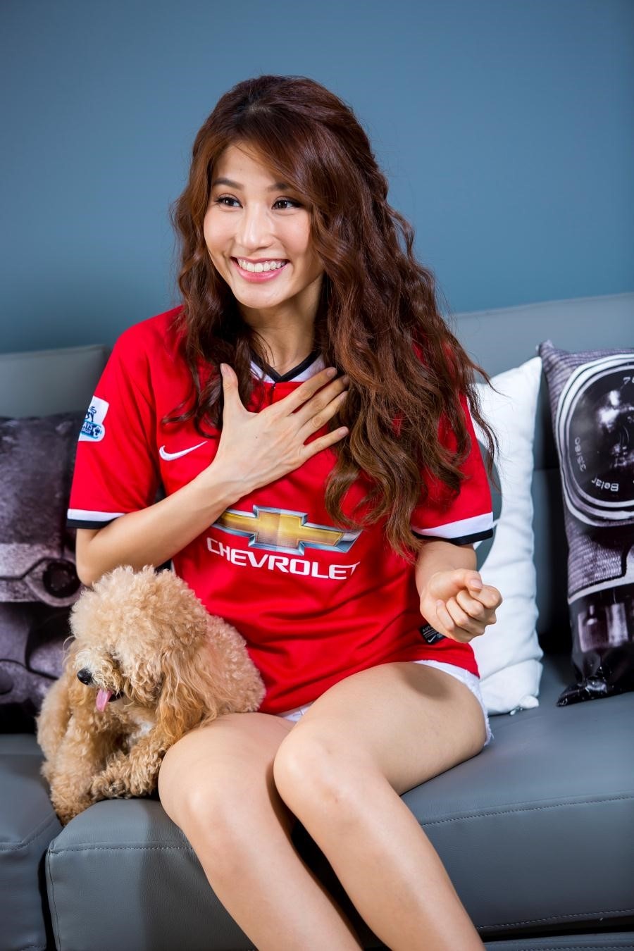 Diễm My 9X đang rất háo hức chờ đợi cuộc chiến giữa MU và Liverpool vào ngày 12/9.