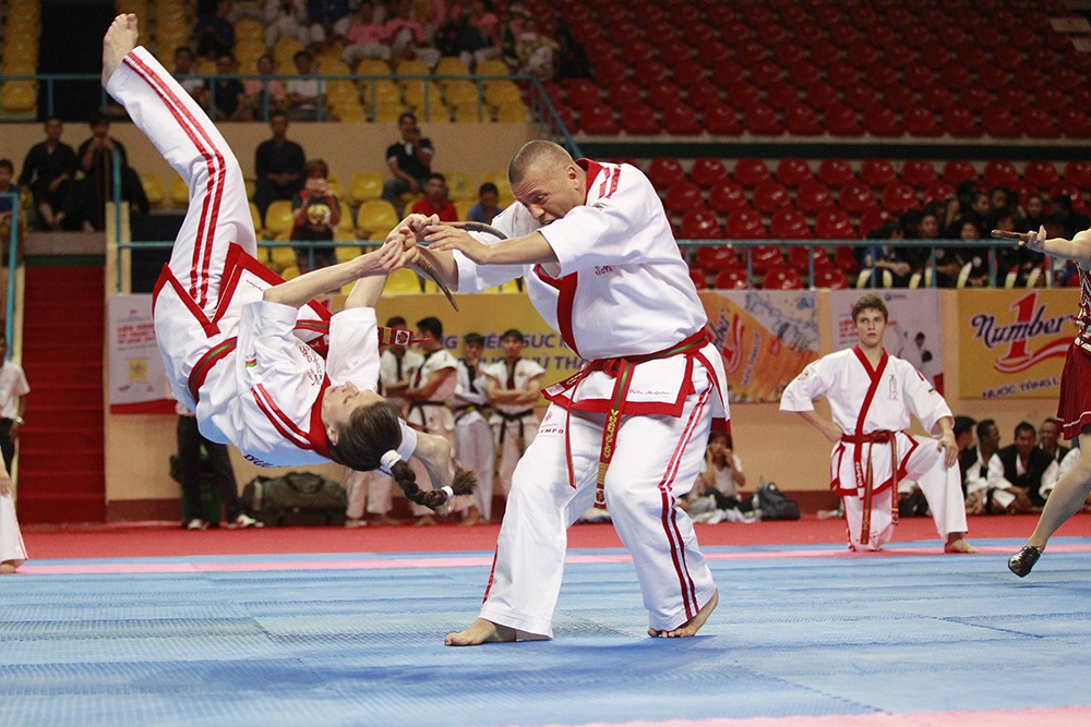 Bulkempo chinh phuc khan gia Viet Nam anh 1