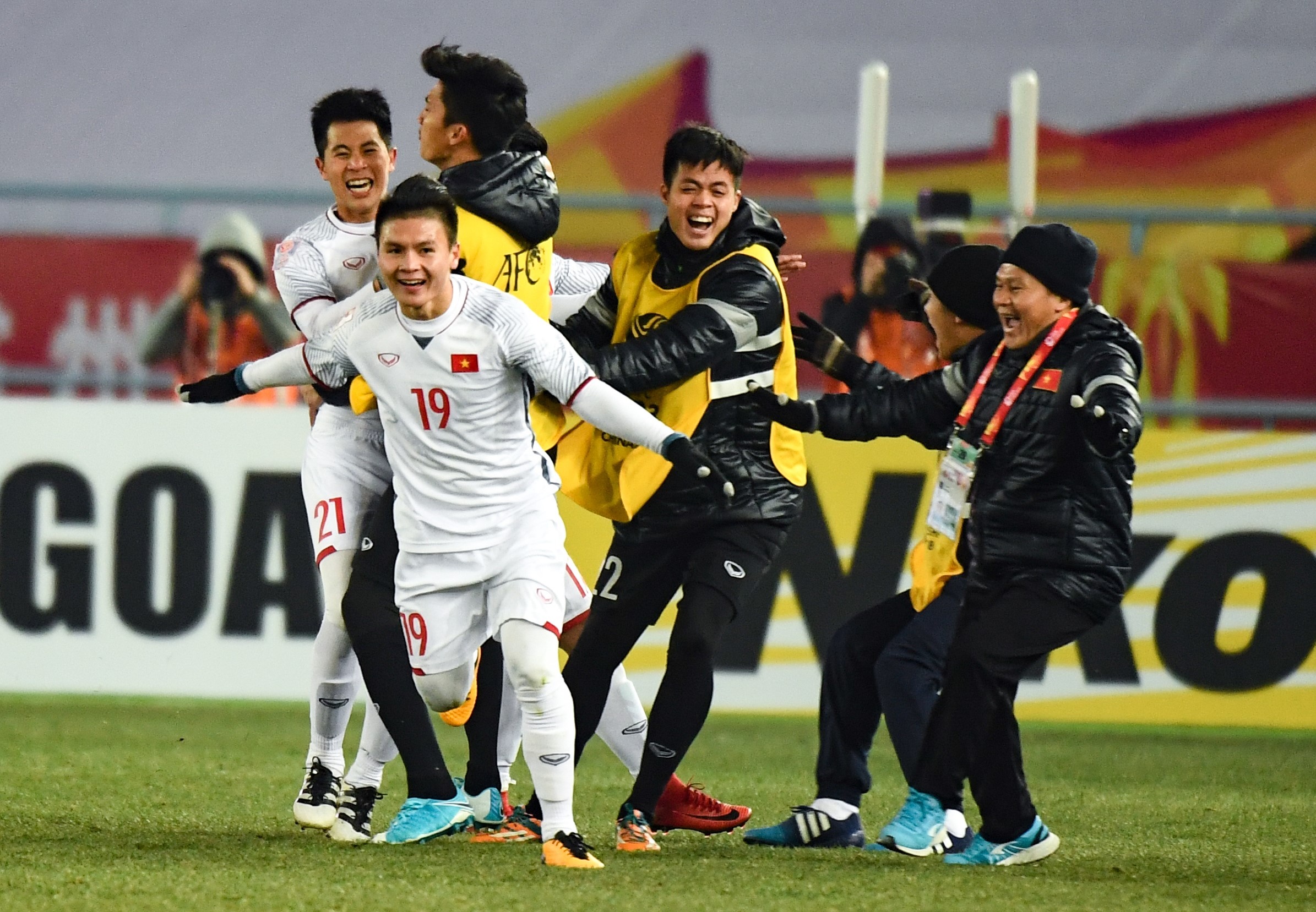 Tuong thuat U23 VN vs U23 Qatar (2-2, 4-3 pen): Chien thang nghet tho hinh anh