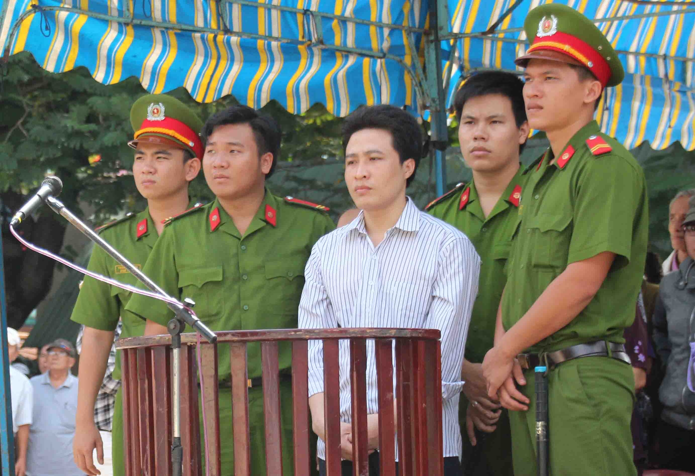 Con cuong ghen khien nguoi vo mang thai chet tham hinh anh