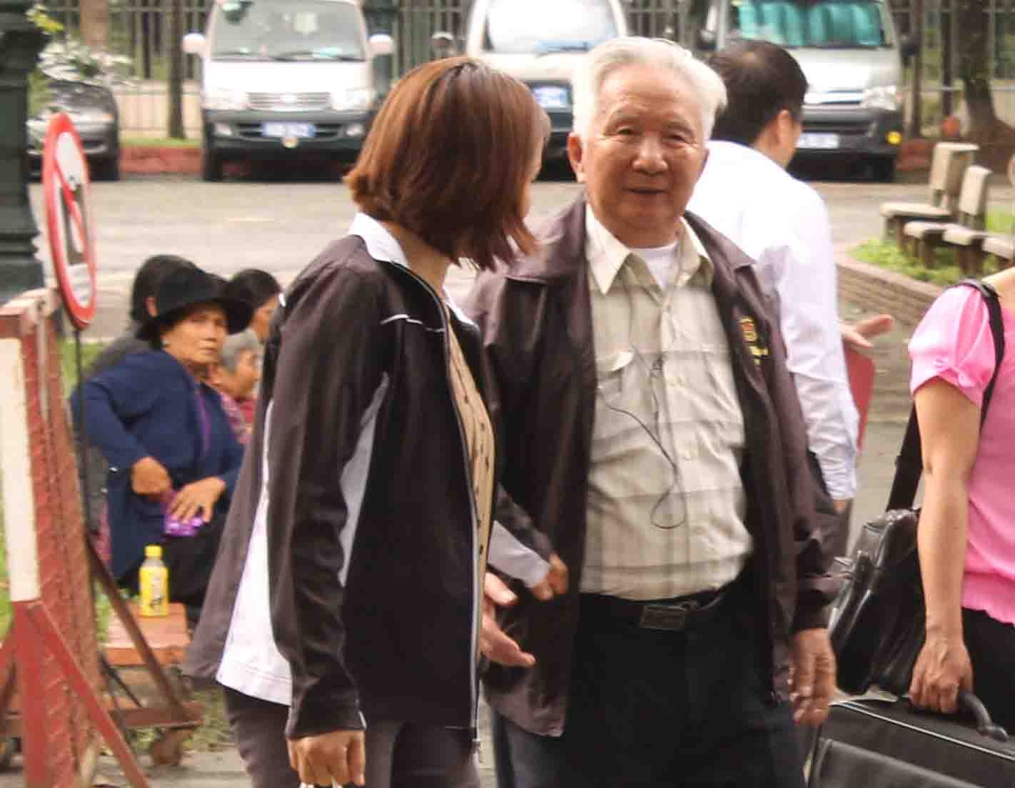 Bac khang cao vu kien 'lo cot' hy huu hinh anh