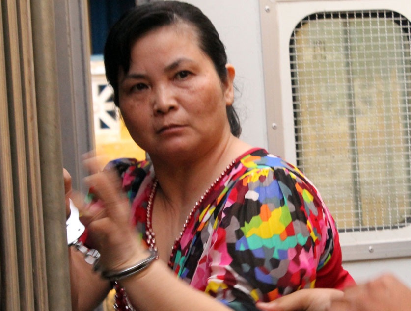 Cu lua hang chuc ty dong cua ba ban ve chai hinh anh