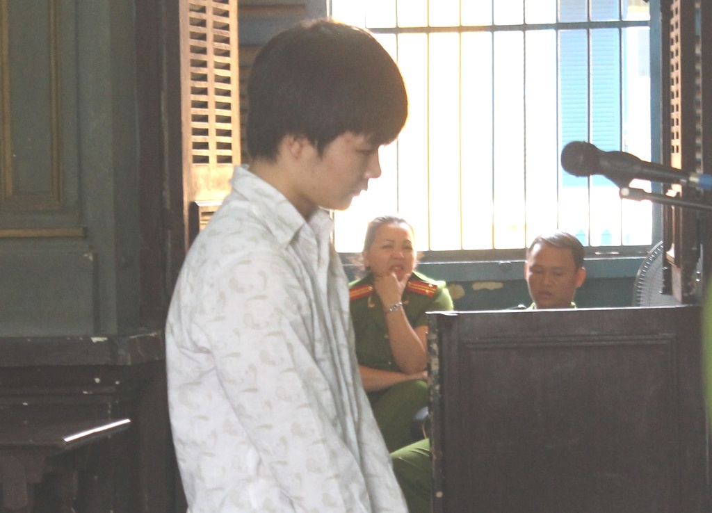 Bi kich thieu nien dam chet nguoi vi bi bat nat hinh anh