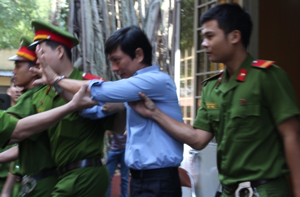 Luat su hau toa vi bi cao buoc lua chay an hinh anh