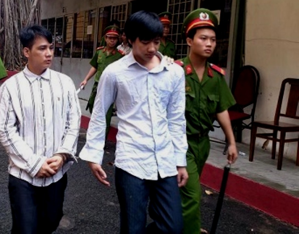 'Xin deu' 12.000 dong, lanh 13 nam tu hinh anh