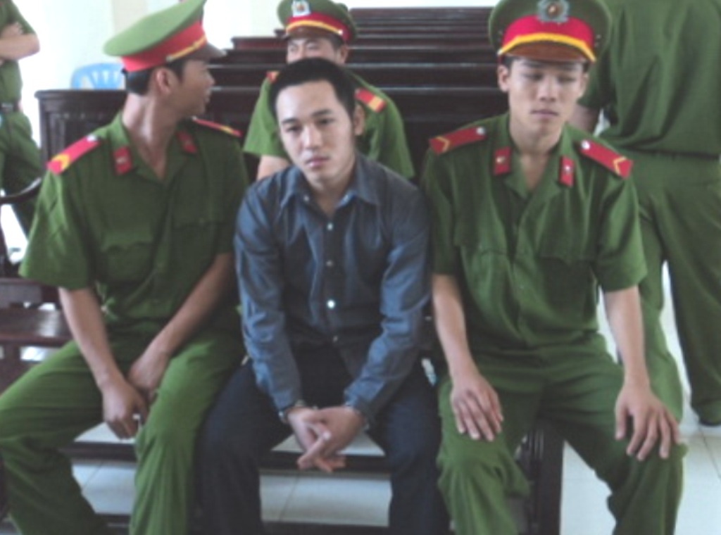 Tu hinh ke giet hai nguoi lai xe om cuop tai san hinh anh