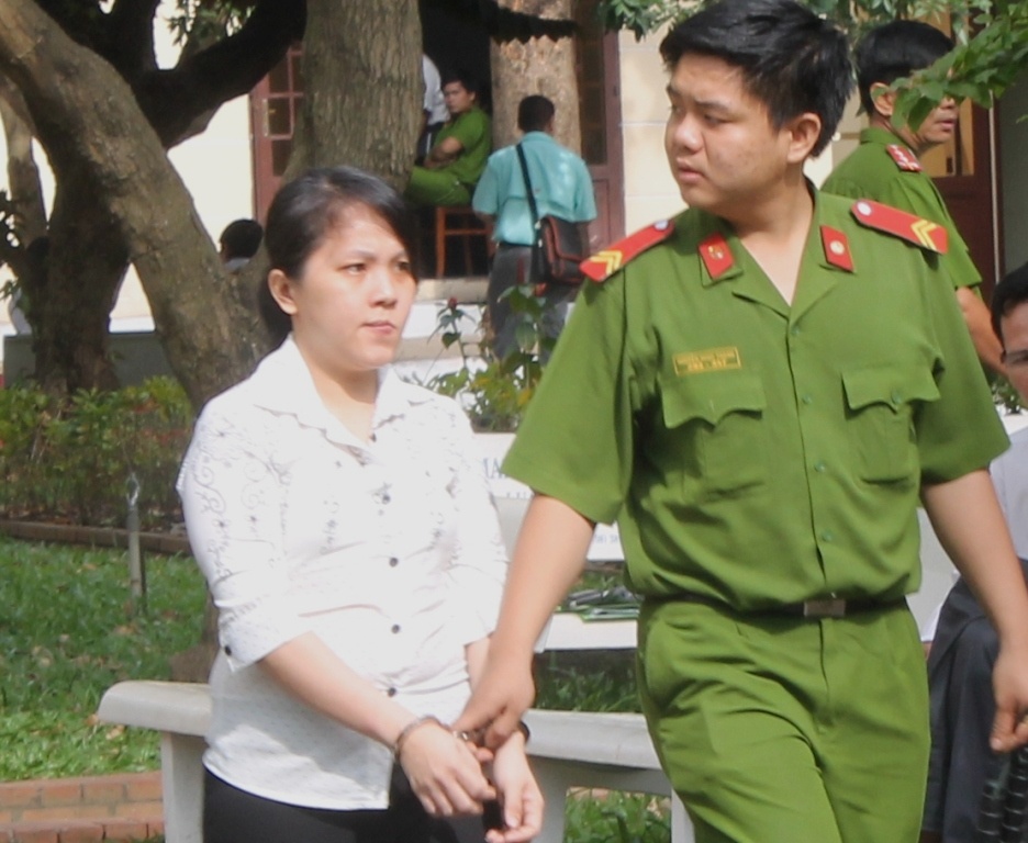 Xu nu quai cuop vang cua Viet kieu hinh anh