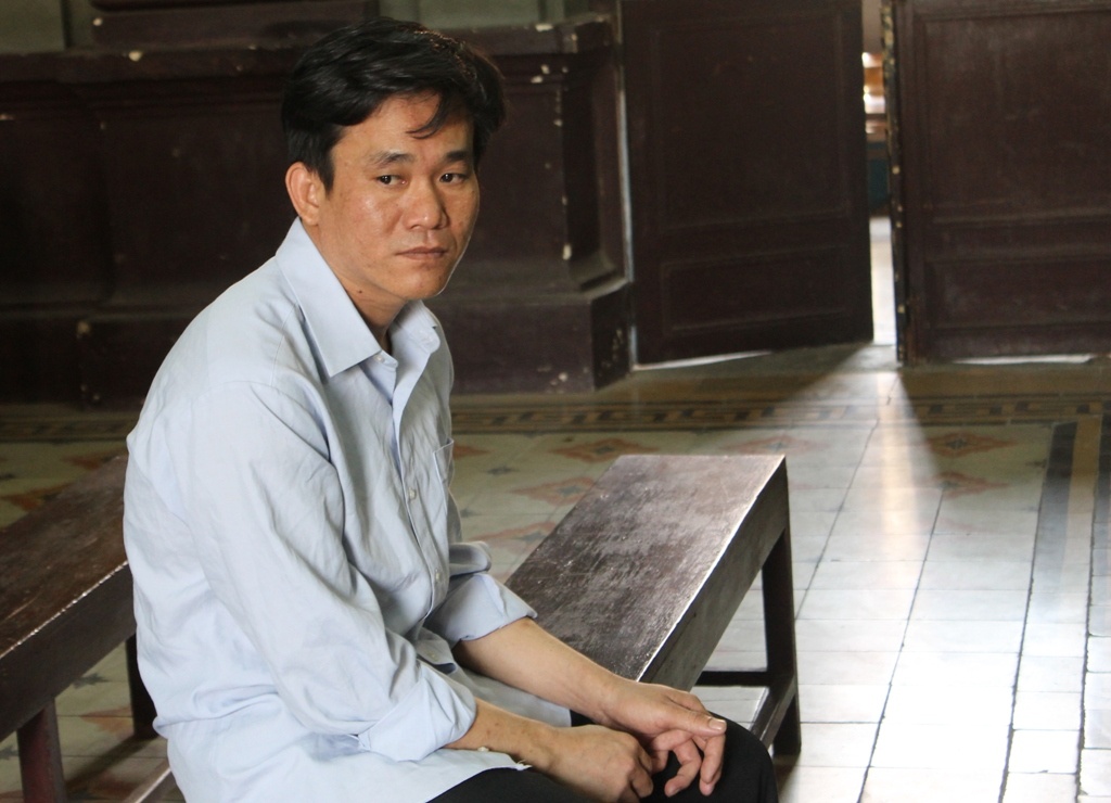 Bi danh ghen, thanh nien dam chet tinh cu cua vo hinh anh