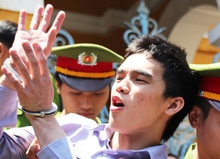 Y an tu hinh doi voi tuong cuop Ho Duy Truc hinh anh