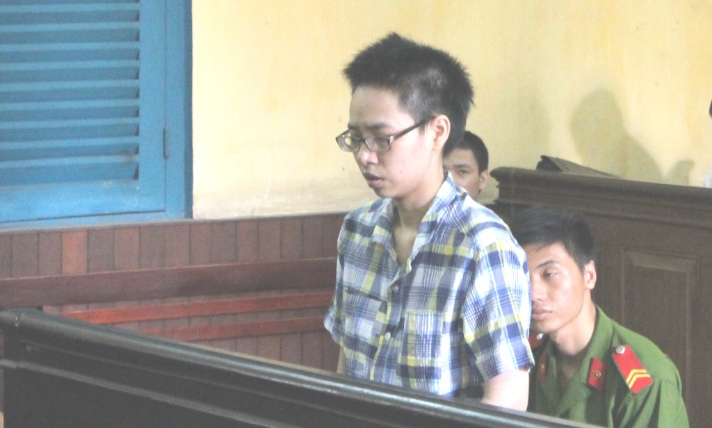 An mang tu moi tinh dong tinh trai ngang hinh anh