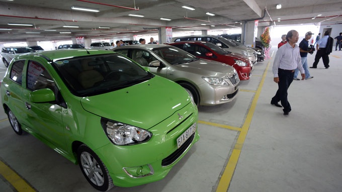 TP.HCM dua vao su dung nha de xe 10 tang hinh anh