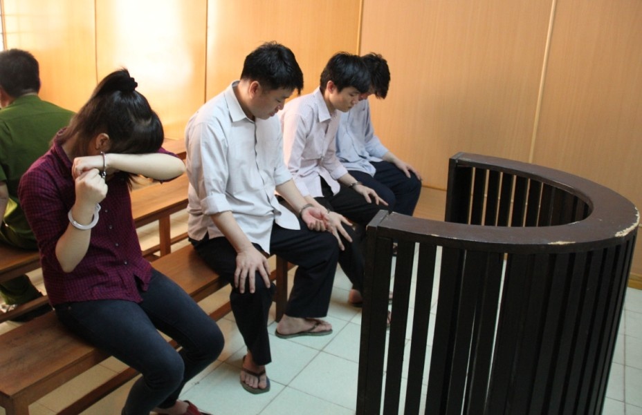 Nu sinh vien giau ma tuy ho ban trai linh 20 nam tu hinh anh