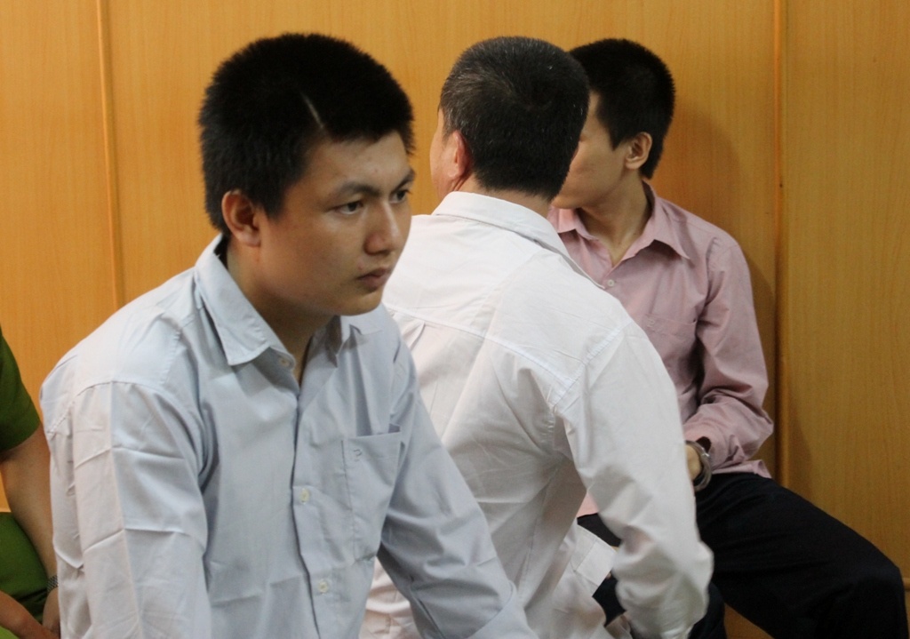 Dam ban than trong thuong vi nghi “tom tem” vo minh hinh anh