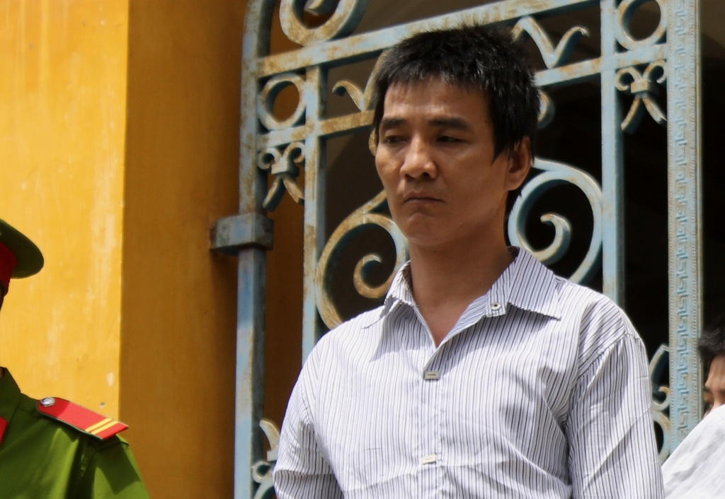 Da an trom con tong tien kho chu hinh anh