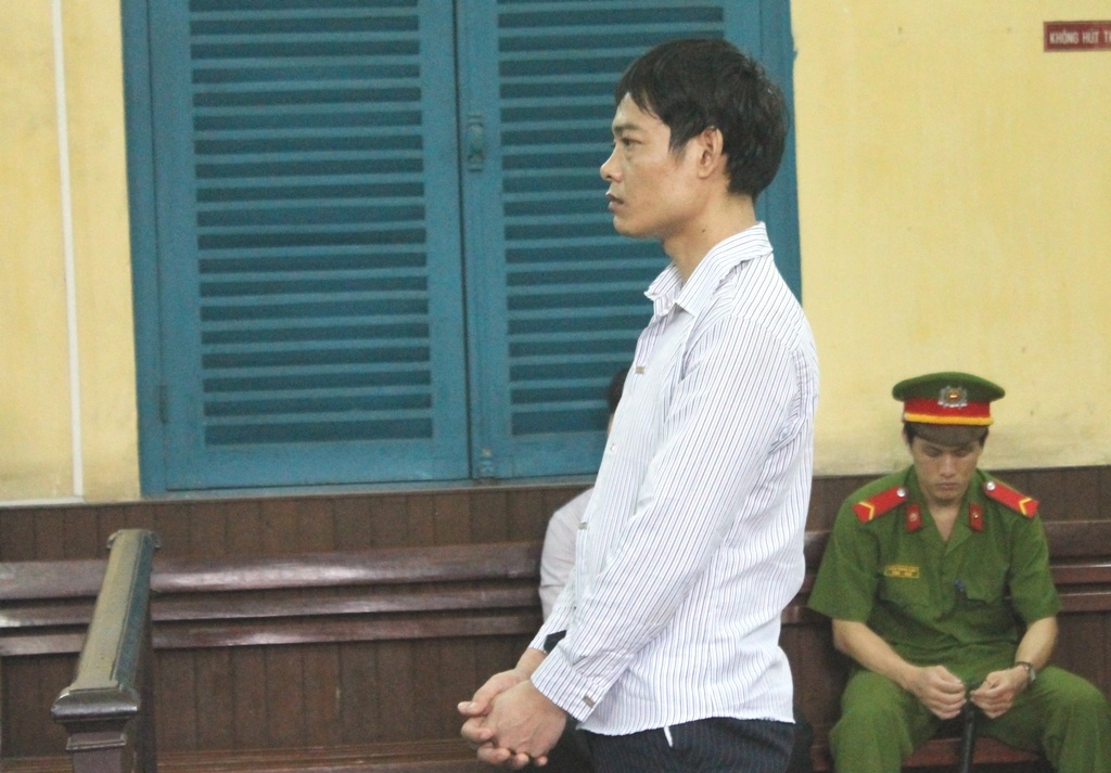 Di tham ban, Viet kieu bi nhom con do dam chet hinh anh