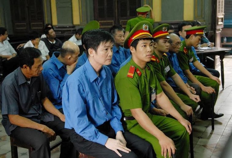 Các bị cáo tại tòa phúc thẩm.
