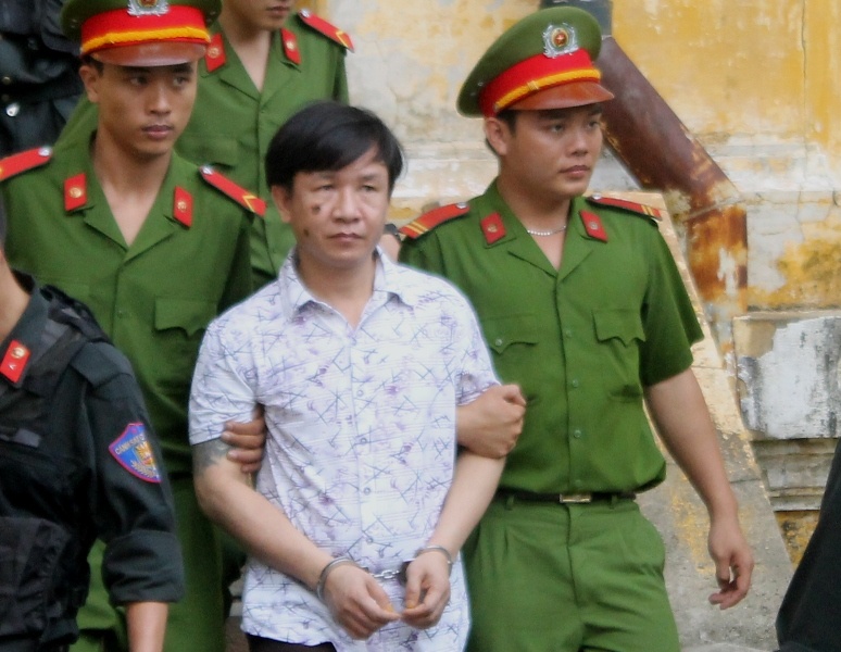 Ngoi trong tu van chi dao dan em di ban nguoi hinh anh