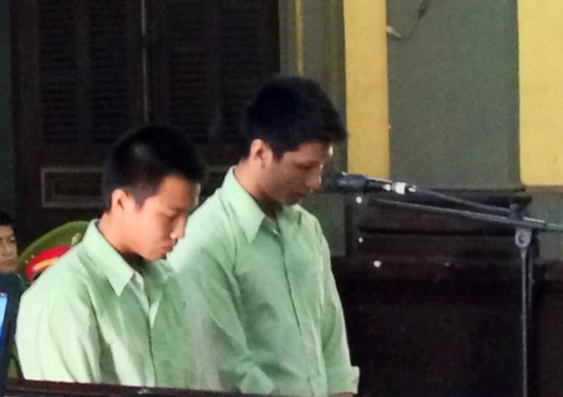 Tang an ke ham hai nu sinh sau chau nhau hinh anh